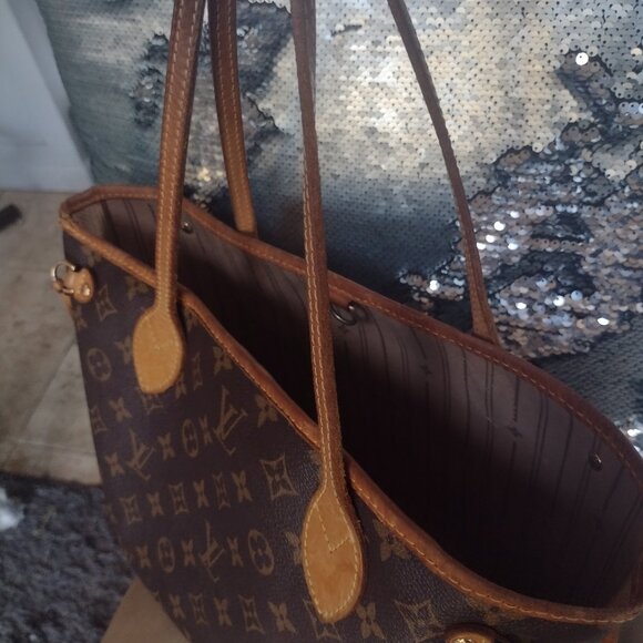 Louis Vuitton Neverfull petitรฉ PM in Monogram ๐ค - Picture 15 of 16